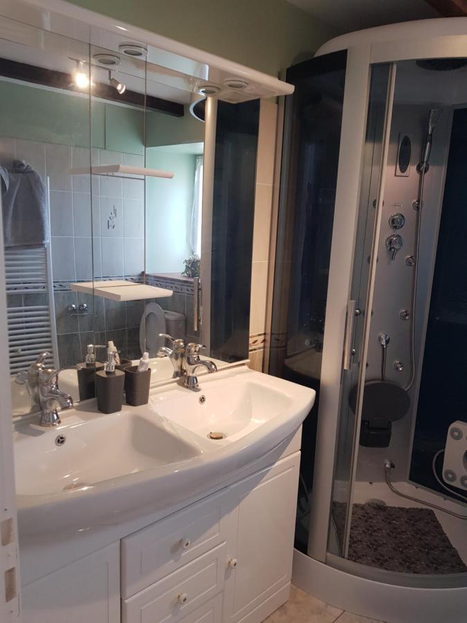 Le Pommier Chambre D'Hote Clussais-la-Pommeraie Ngoại thất bức ảnh